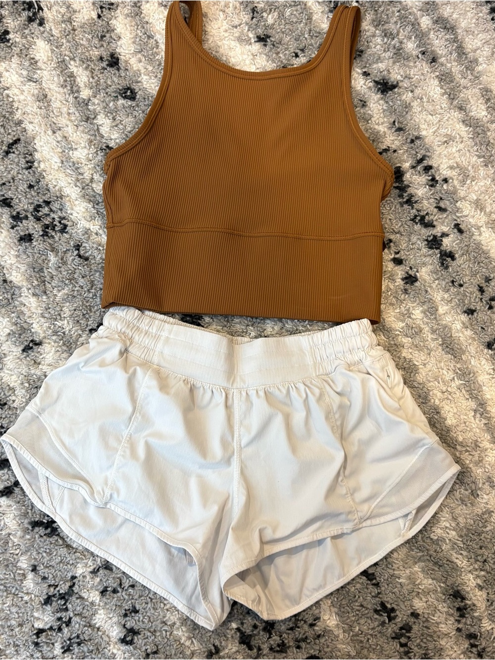 Lululemon Size 6 Lot Ribbed Crop Tank & Hottie Hot Shorts 2”